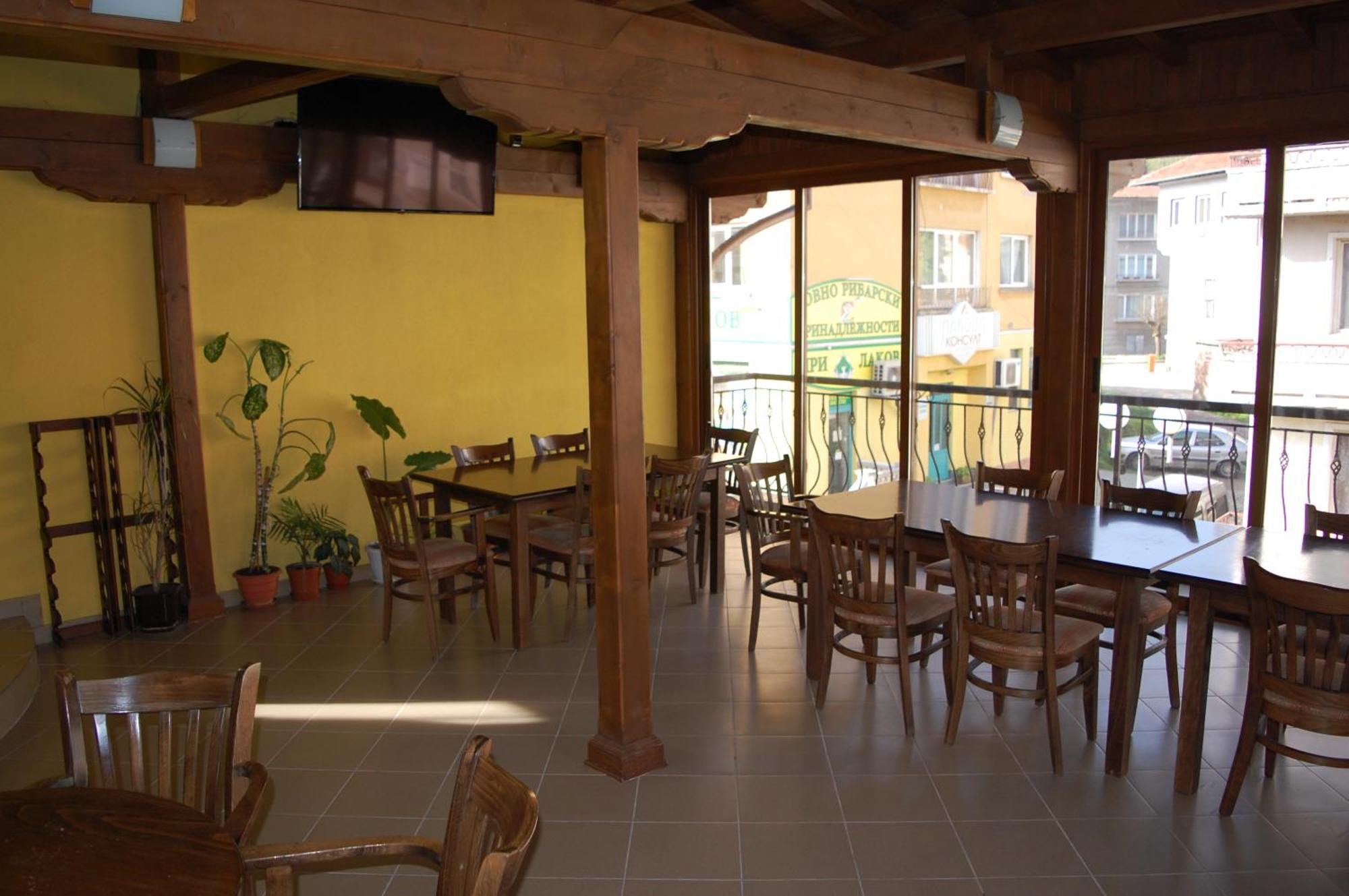 Hotel Vitosha Tryavna Extérieur photo