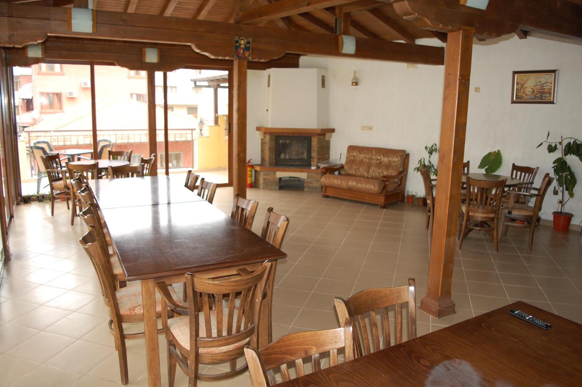 Hotel Vitosha Tryavna Extérieur photo