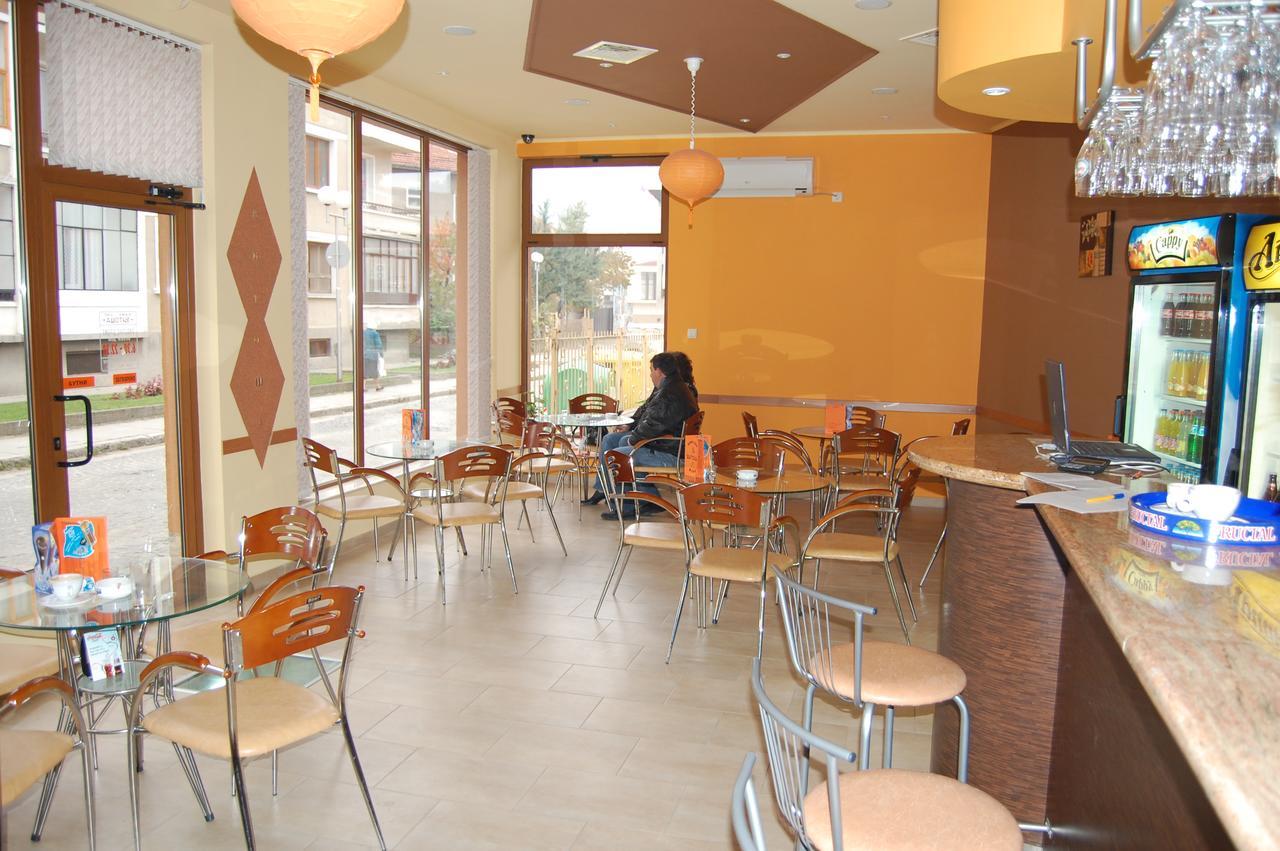 Hotel Vitosha Tryavna Extérieur photo