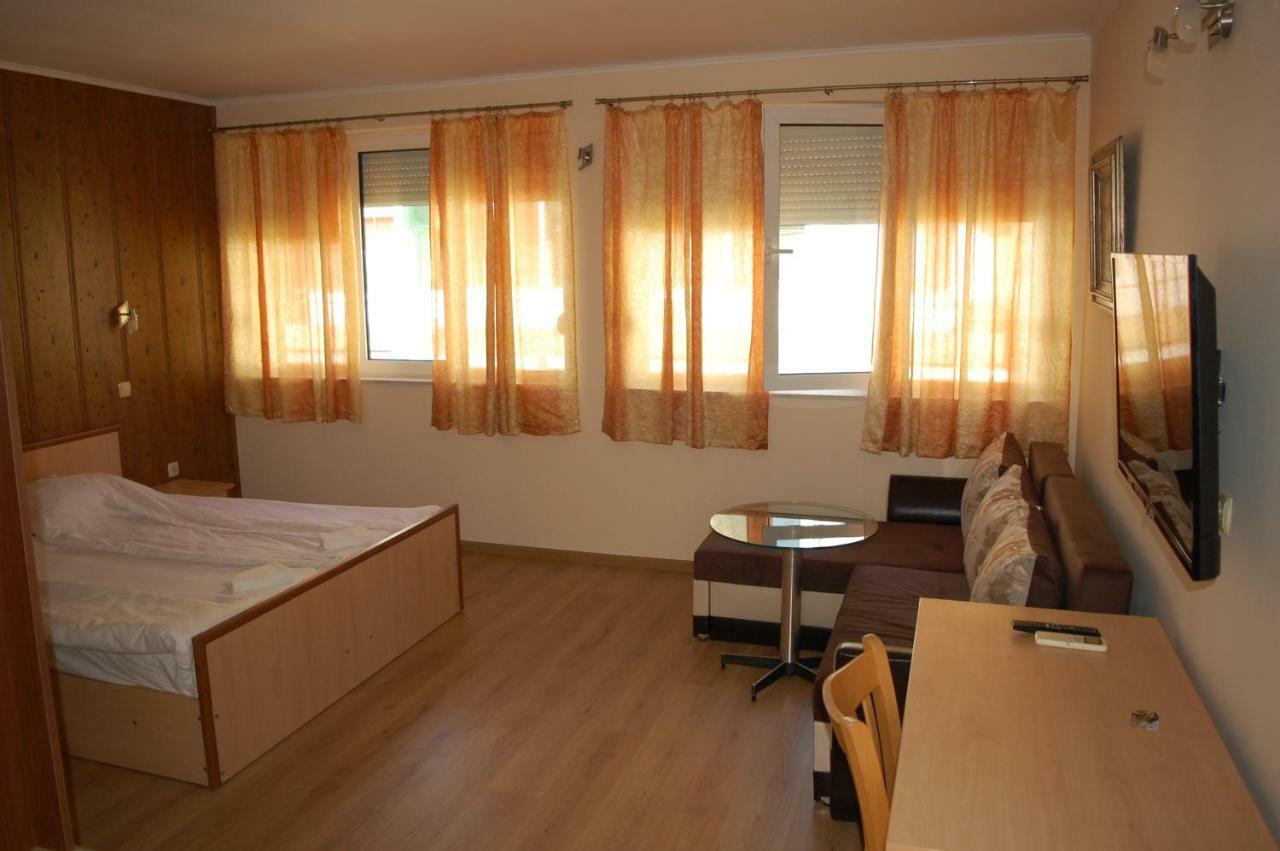 Hotel Vitosha Tryavna Extérieur photo