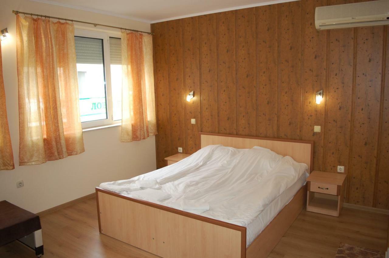 Hotel Vitosha Tryavna Extérieur photo