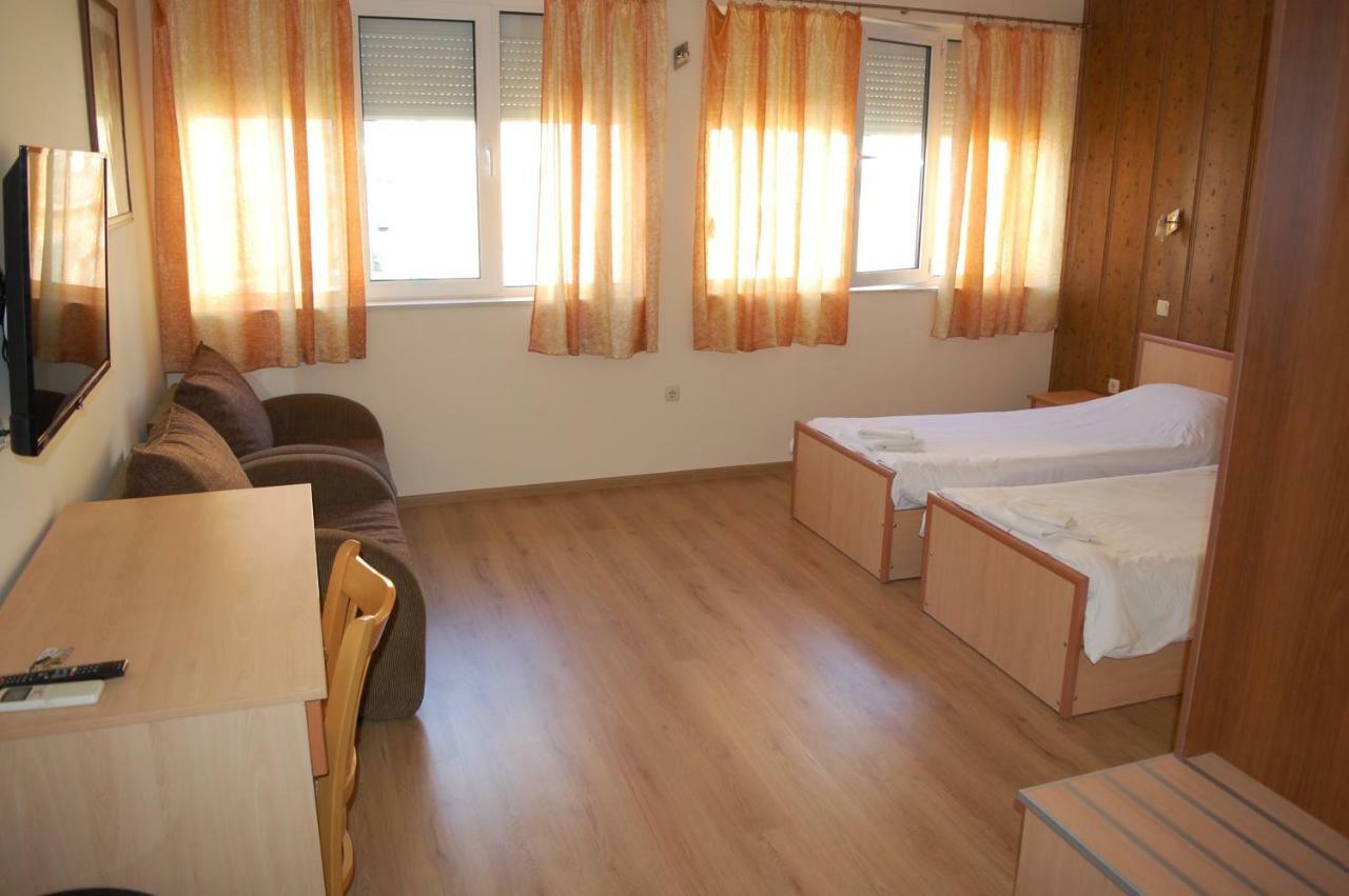 Hotel Vitosha Tryavna Extérieur photo