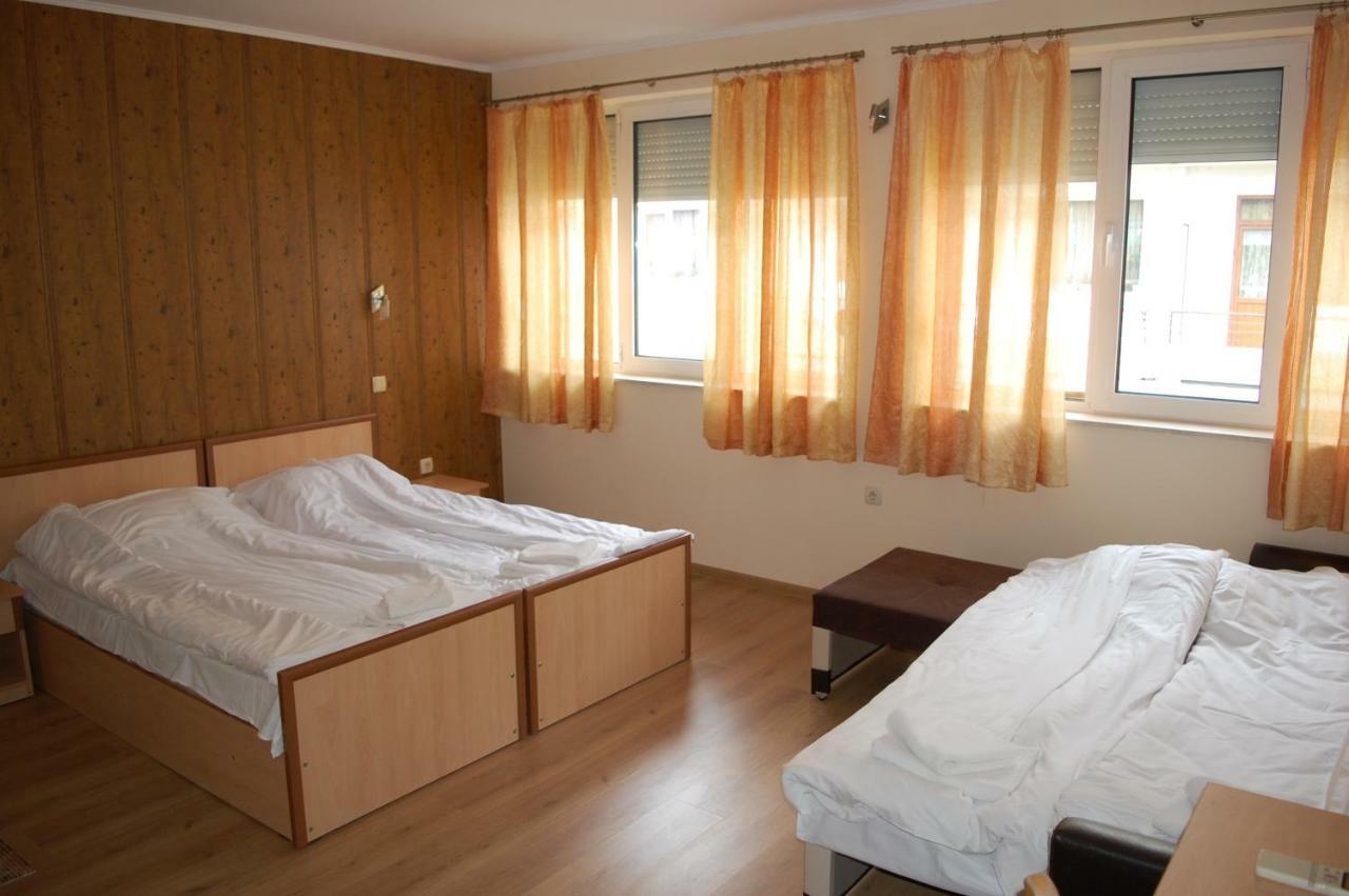 Hotel Vitosha Tryavna Extérieur photo